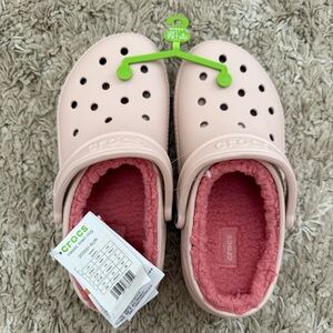 CROCS Light Pink Fuzzy Lined Clogs